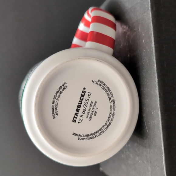 Starbucks 12oz,2019 Christmas Holiday Green/Red Coffee Mug. - Picture 6 of 8